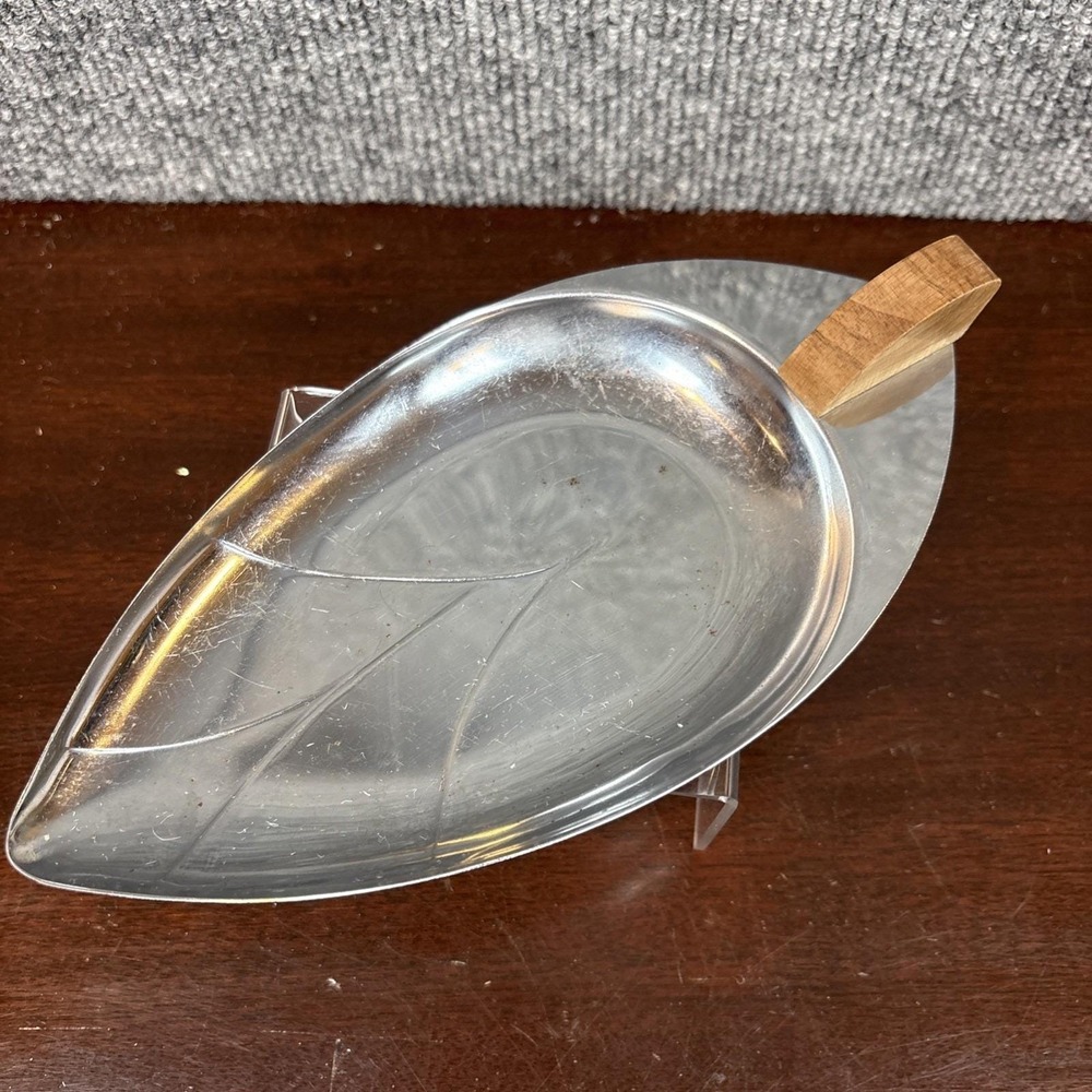 MCM Metal Leaf Trinket Tray Dish Vintage, with a‎ teak handle